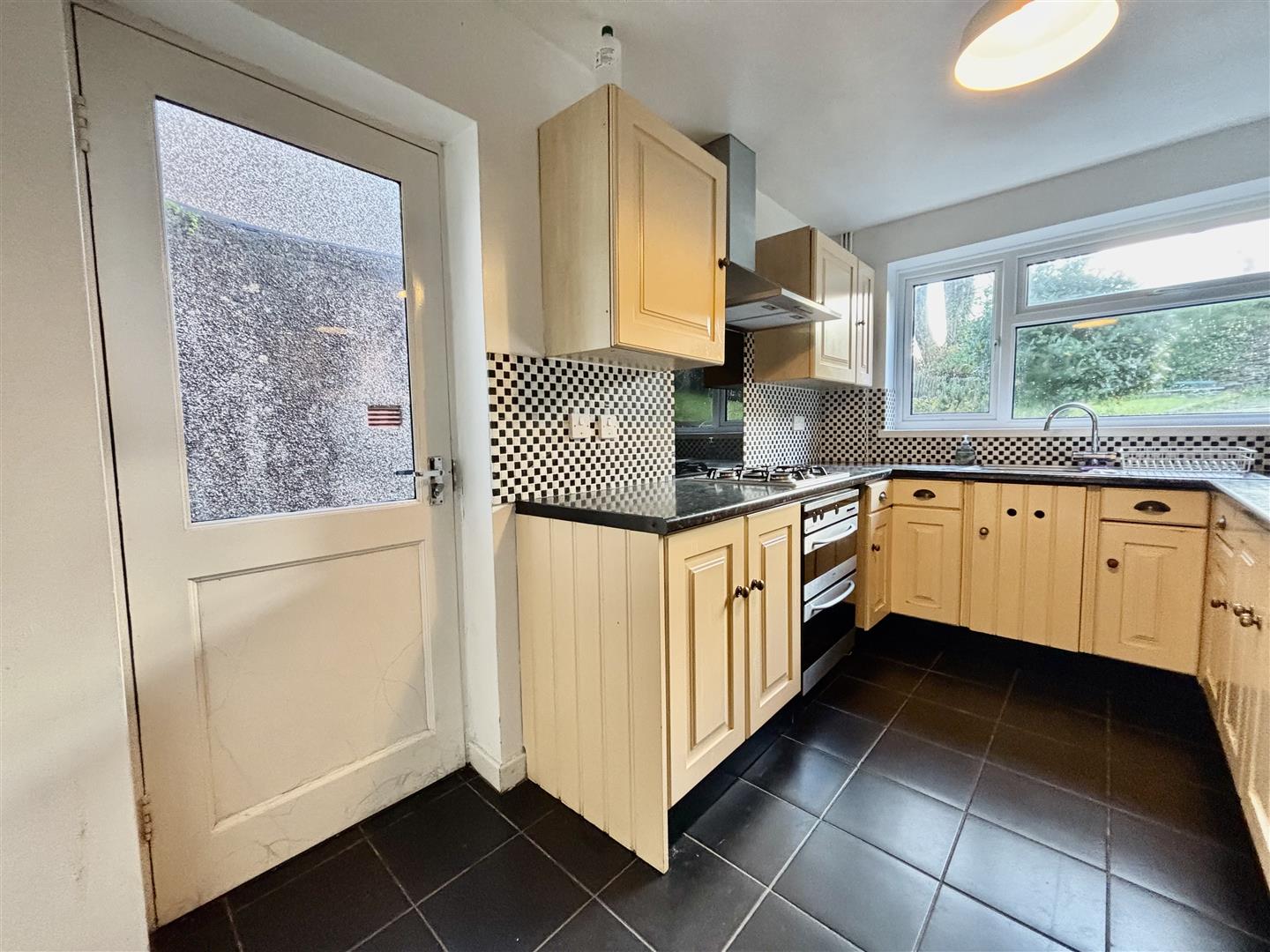 Kimberley Road, Sketty, Swansea, SA2 9DP